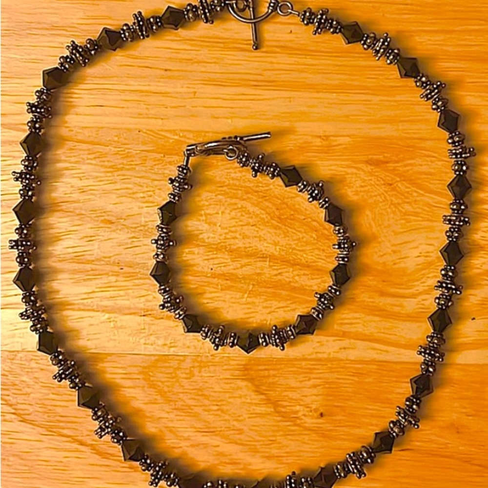 Black and Silver necklace and bracelet